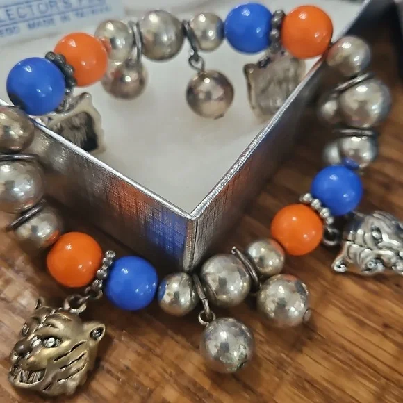 Auburn Tigers quill pen, charm bracelet, pin, ring - Picture 4 of 4